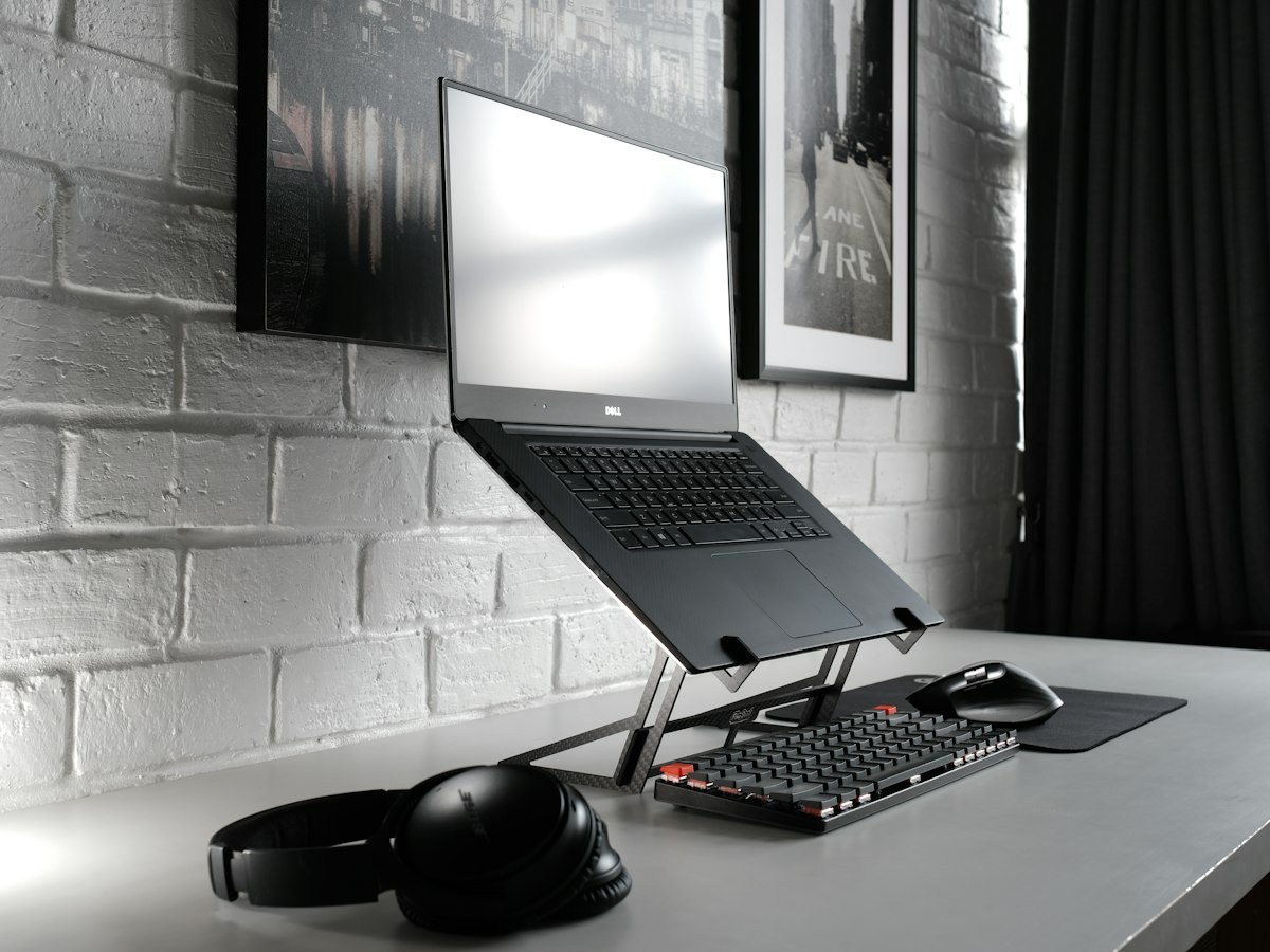 پایه لپ‌تاپ FlexStand